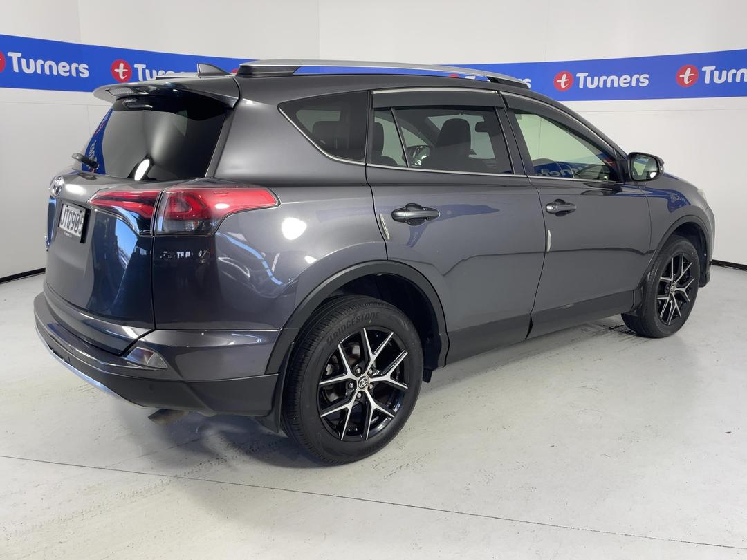 Photo '7' of Toyota Rav4