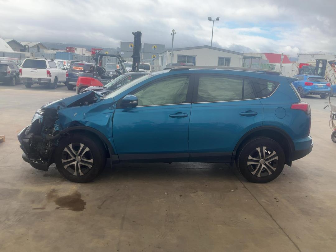 Photo '5' of Toyota Rav4 GX SUV