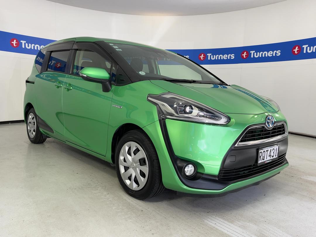 Photo '1' of Toyota Sienta