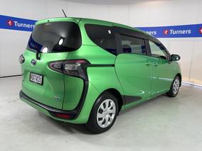 Photo '7' of Toyota Sienta