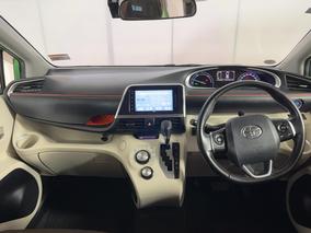 Photo '17' of Toyota Sienta