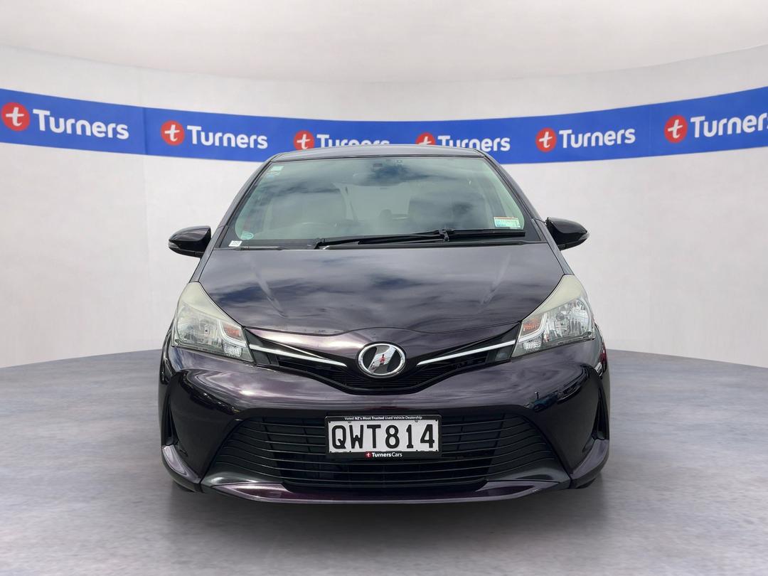 Photo '2' of Toyota Vitz