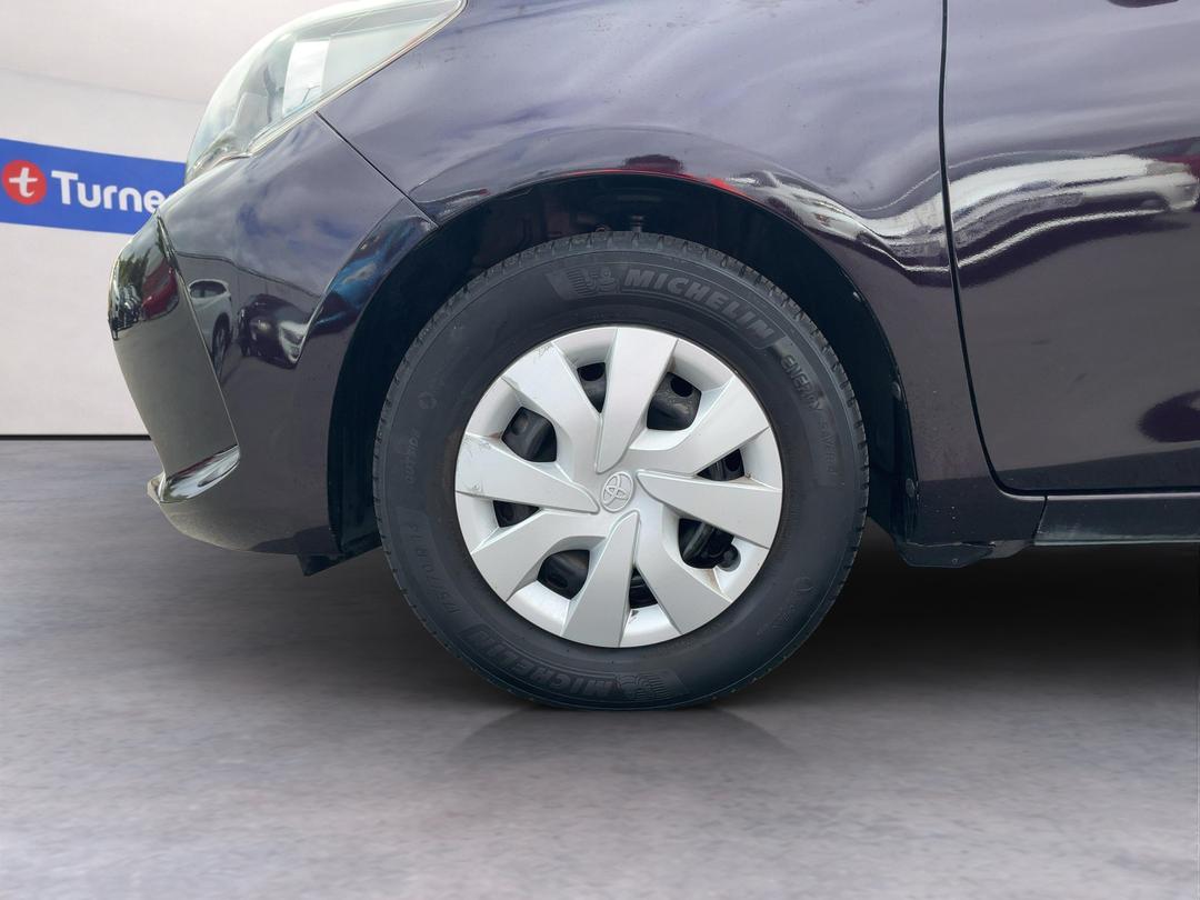 Photo '10' of Toyota Vitz