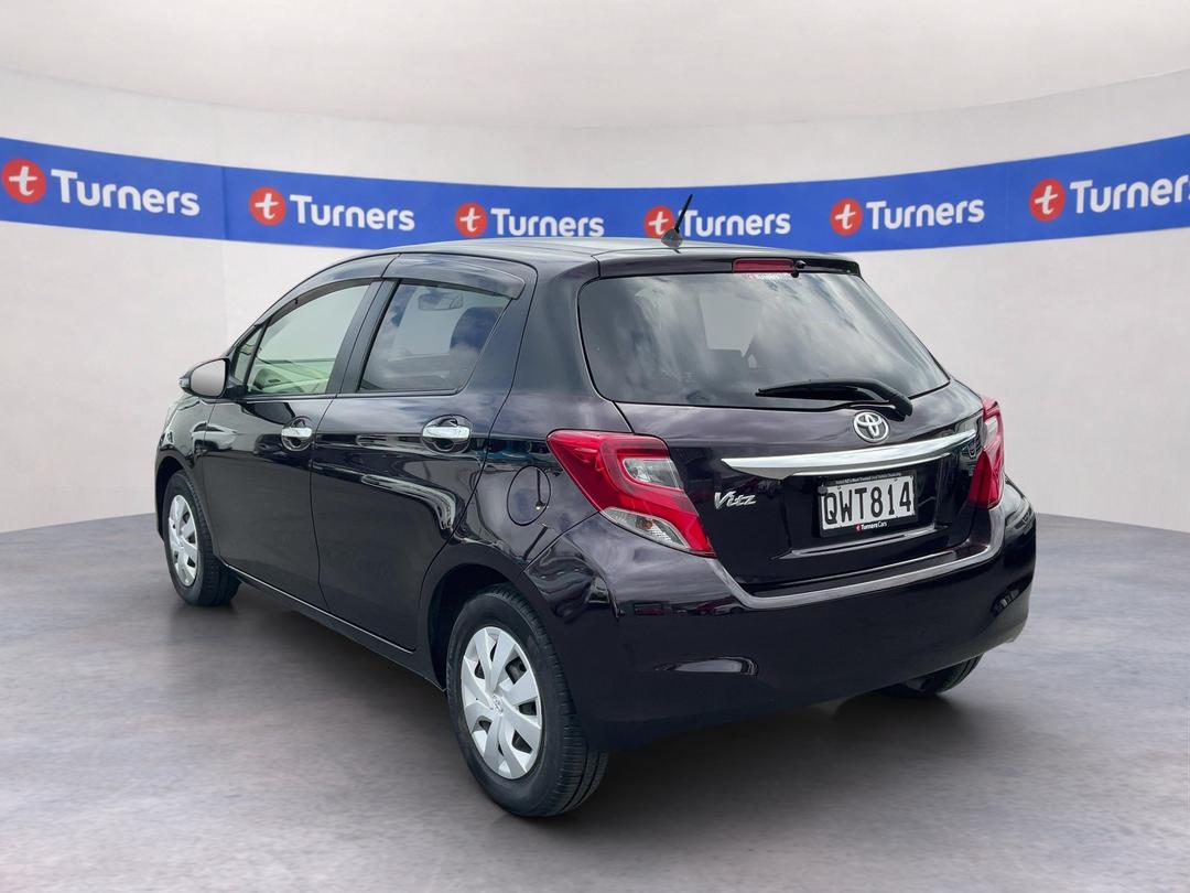 Photo '5' of Toyota Vitz