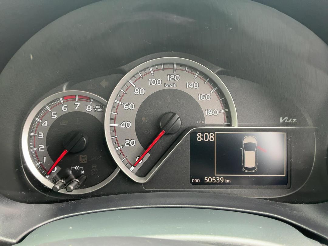 Photo '21' of Toyota Vitz