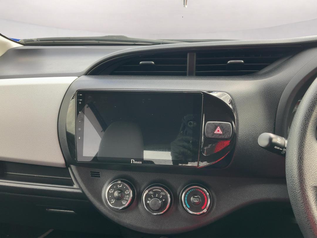 Photo '29' of Toyota Vitz