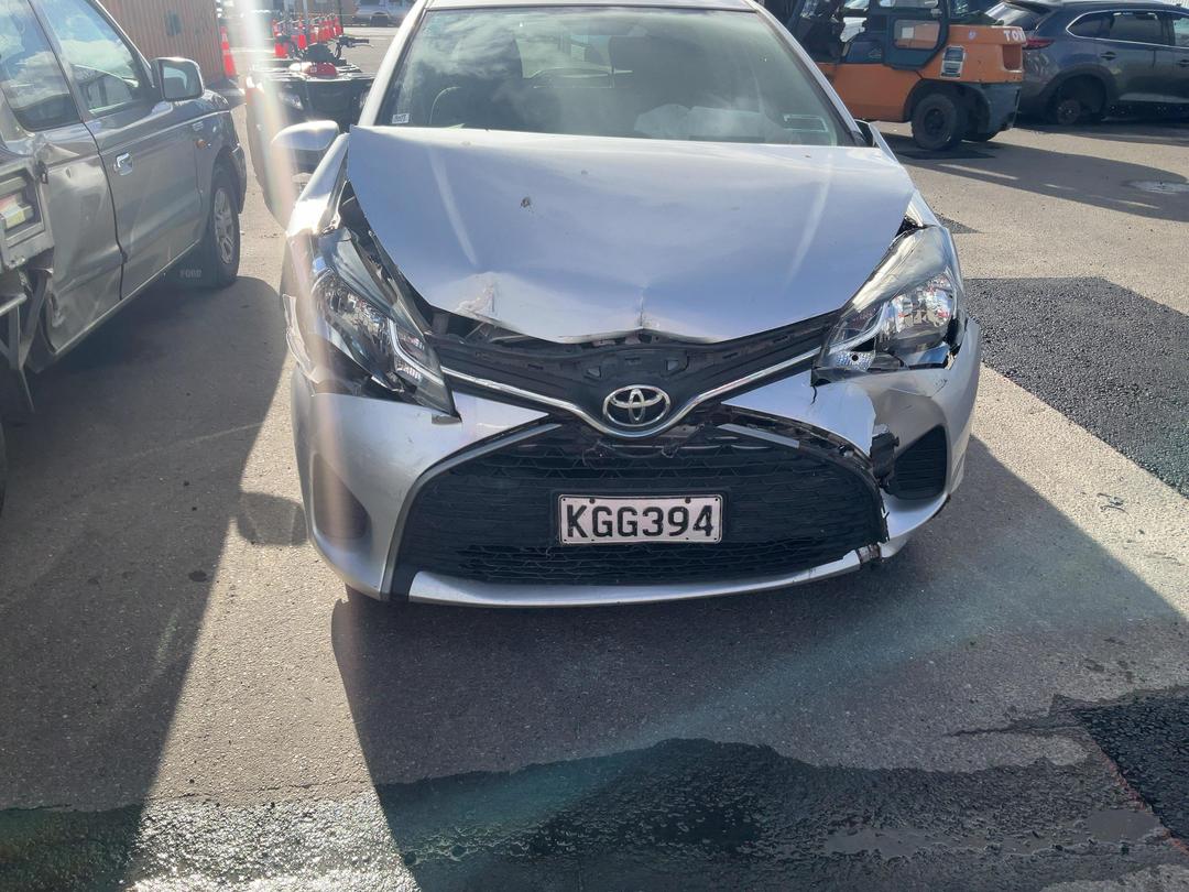 Photo '2' of Toyota Yaris GX