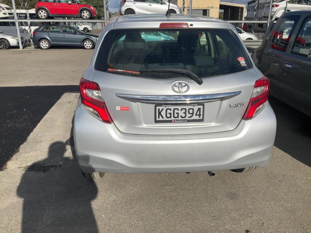 Photo '5' of Toyota Yaris GX