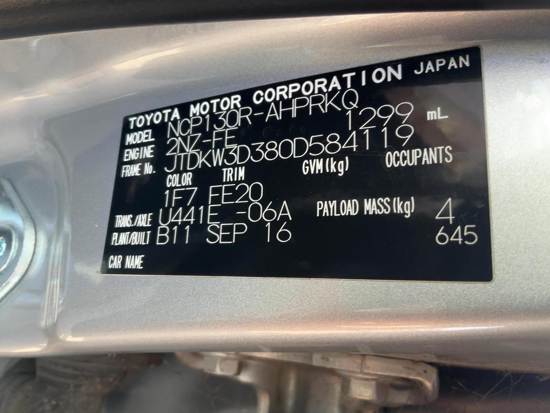 Photo '10' of Toyota Yaris GX