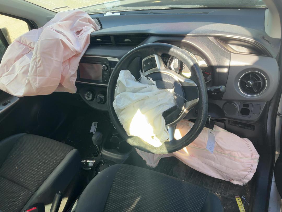 Photo '11' of Toyota Yaris GX