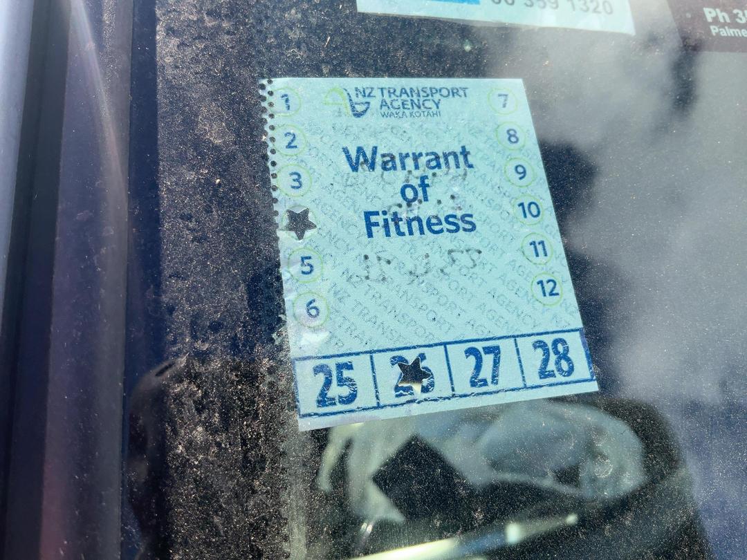 Photo '14' of Toyota Yaris GX