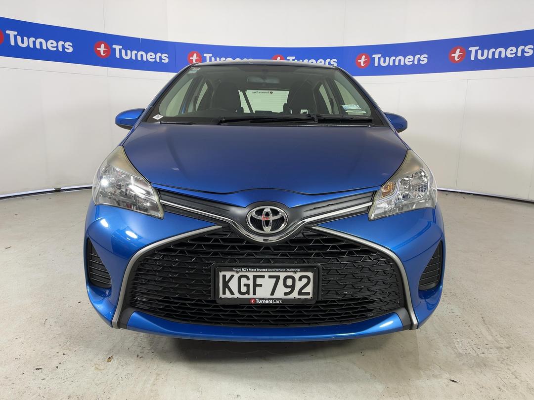 Photo '2' of Toyota Yaris