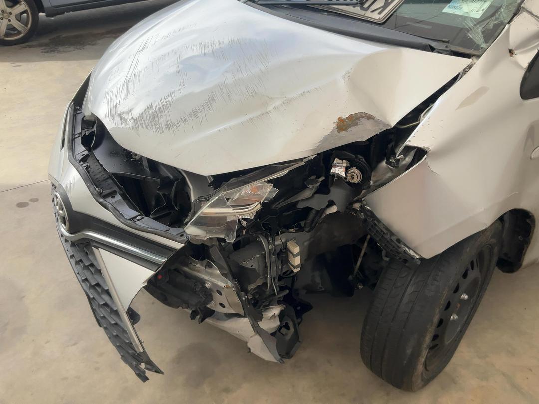 Photo '12' of Toyota Yaris GX
