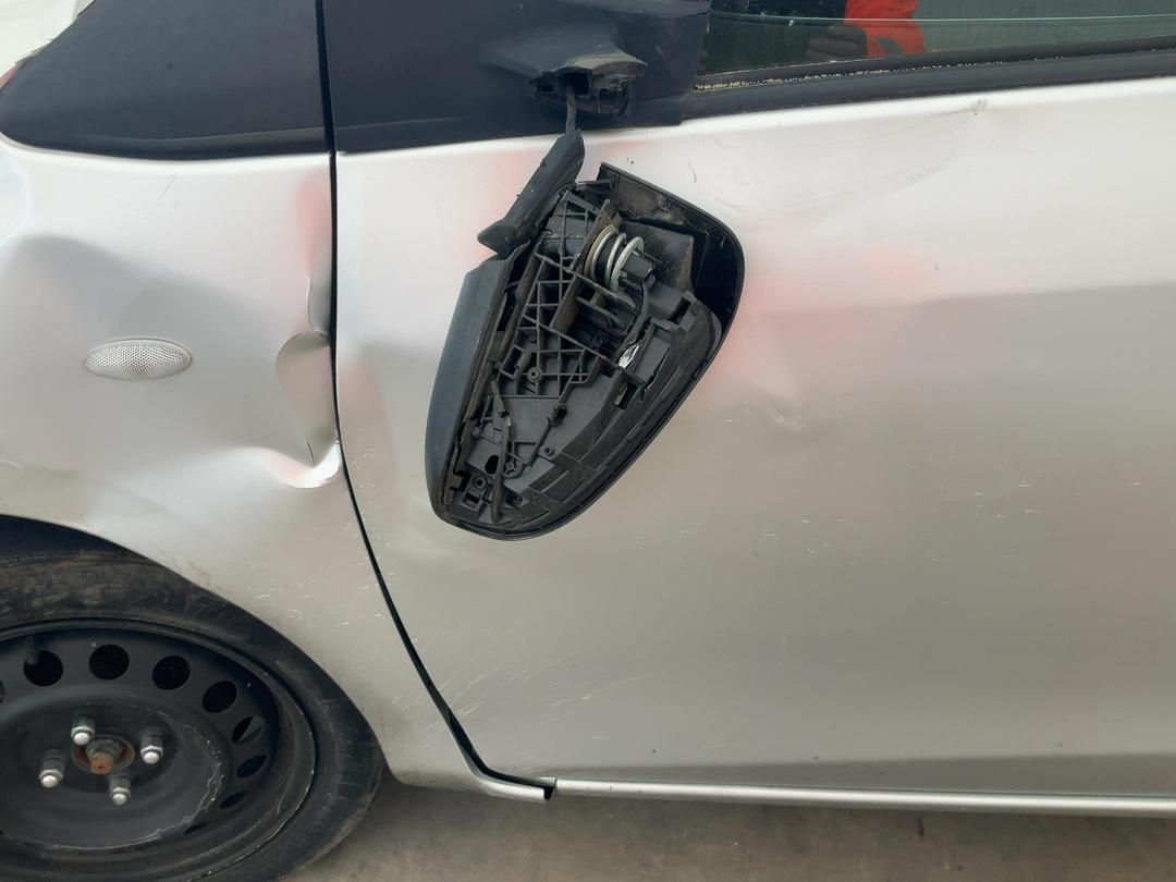 Photo '15' of Toyota Yaris GX