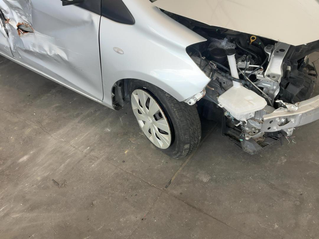 Photo '2' of Toyota Yaris GX
