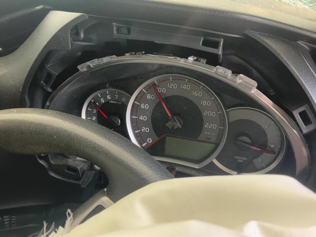 Photo '17' of Toyota Yaris GX
