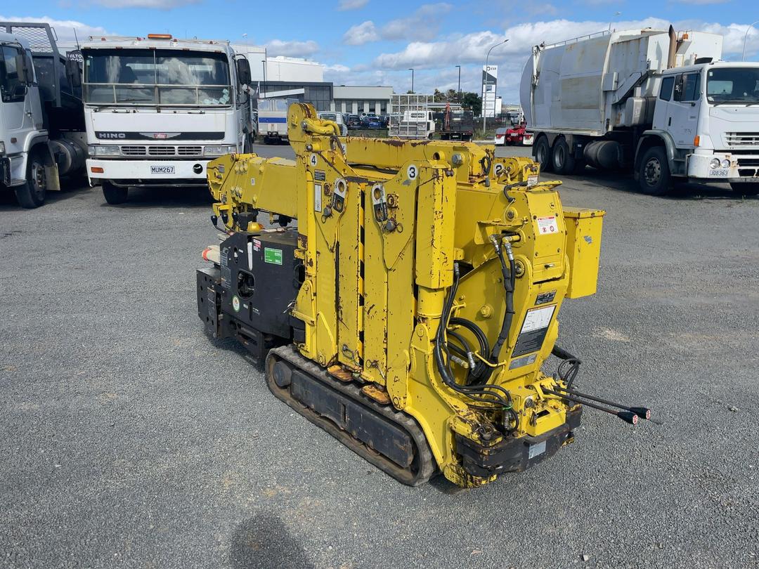 Photo '15' of Unic URW295 C1A Crane
