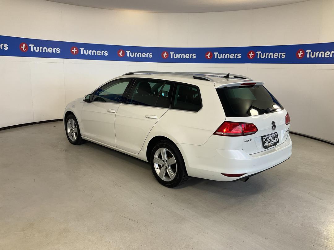 Photo '5' of Volkswagen Golf