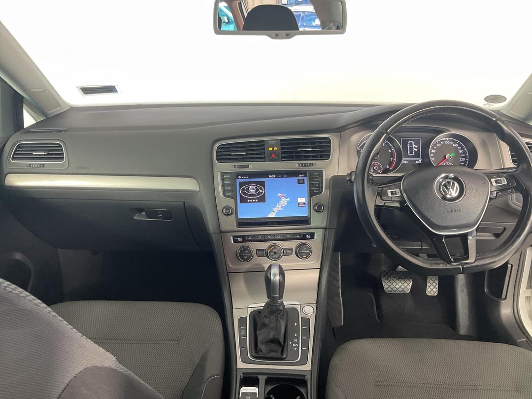 Photo '17' of Volkswagen Golf