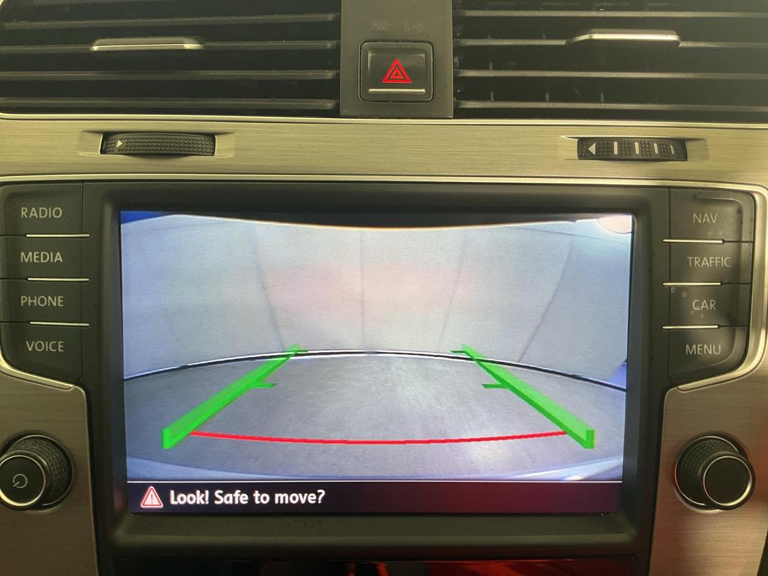 Photo '30' of Volkswagen Golf