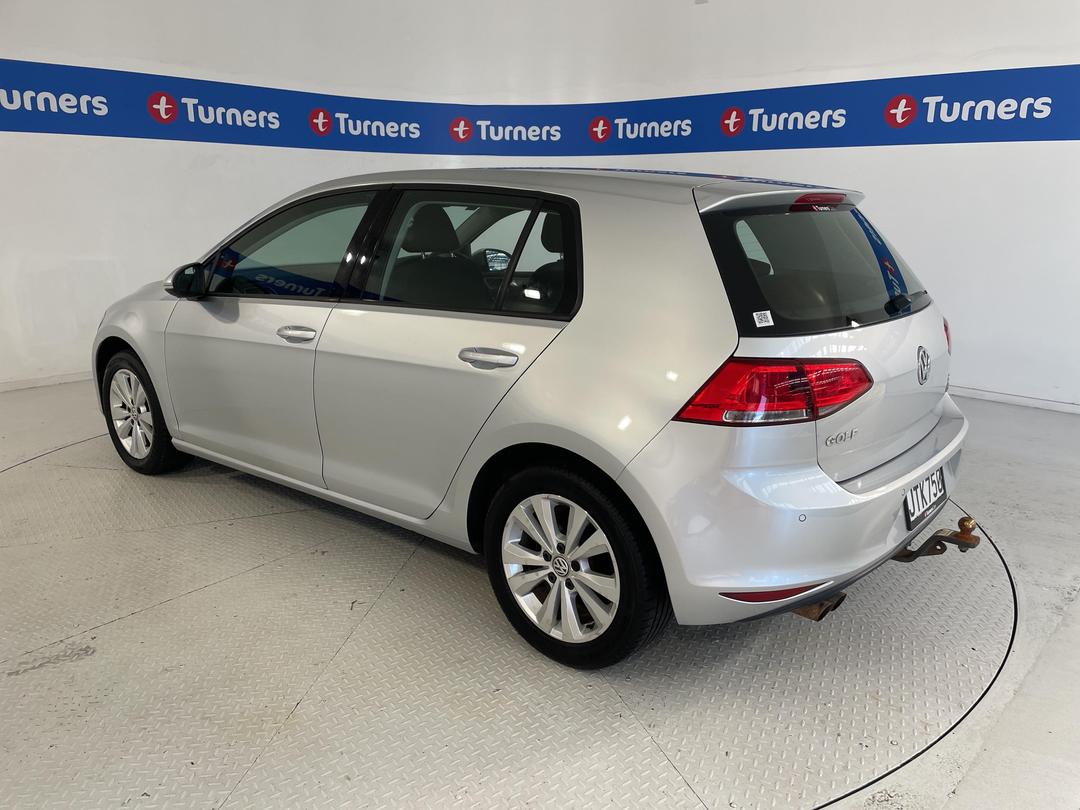 Photo '5' of Volkswagen Golf