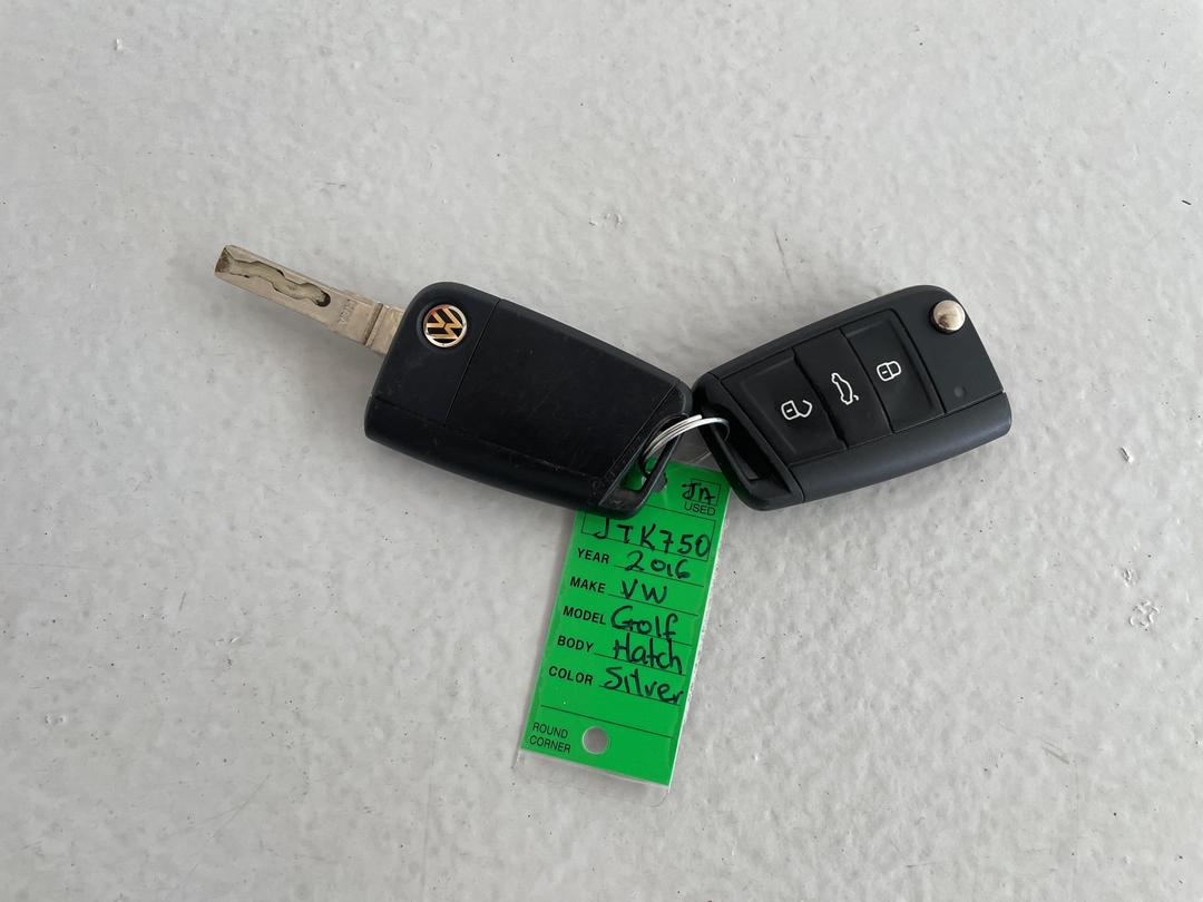 Photo '22' of Volkswagen Golf