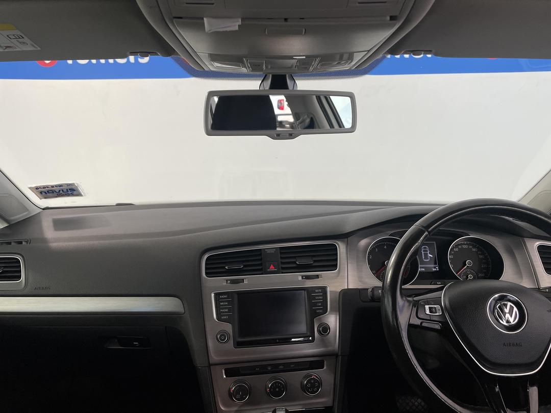 Photo '17' of Volkswagen Golf