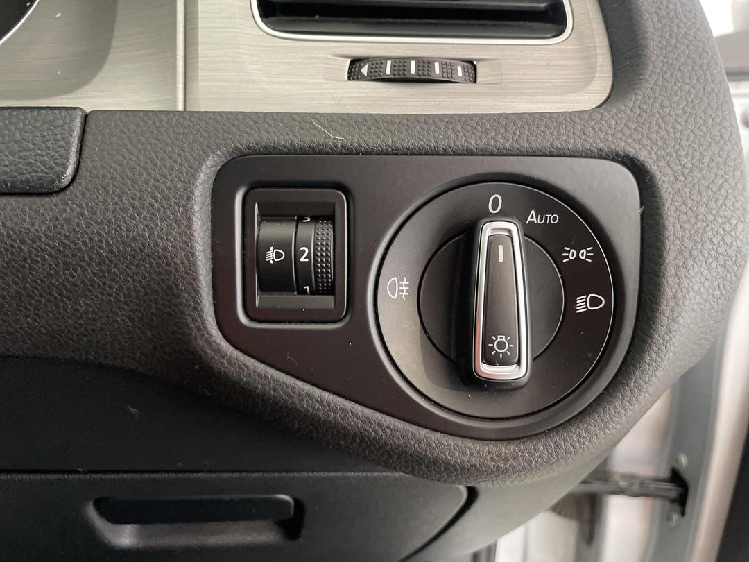 Photo '25' of Volkswagen Golf