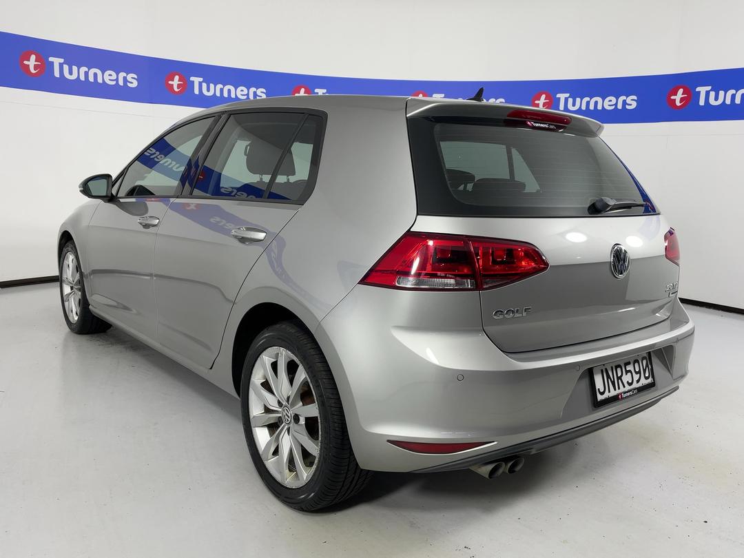 Photo '5' of Volkswagen Golf