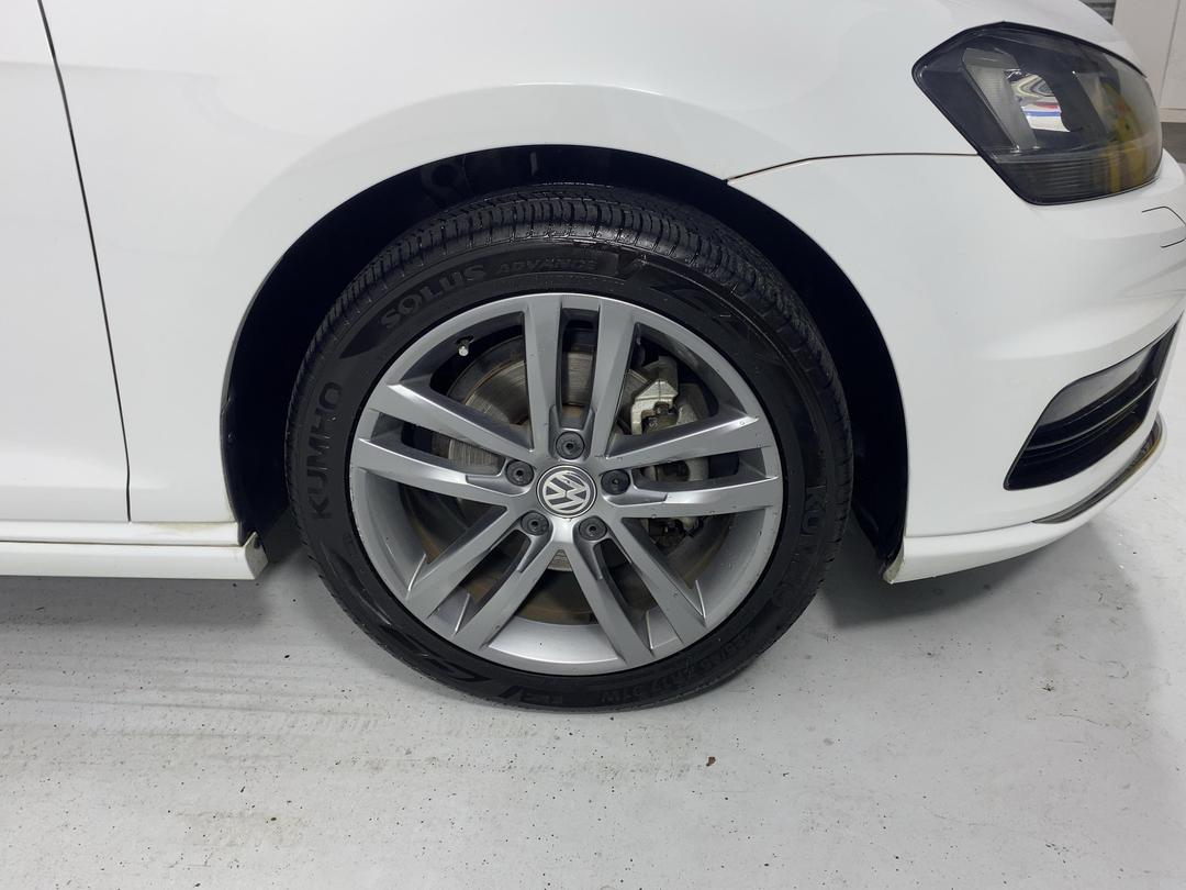 Photo '9' of Volkswagen Golf