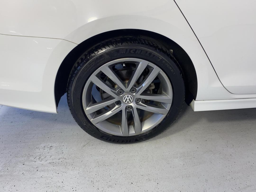 Photo '12' of Volkswagen Golf