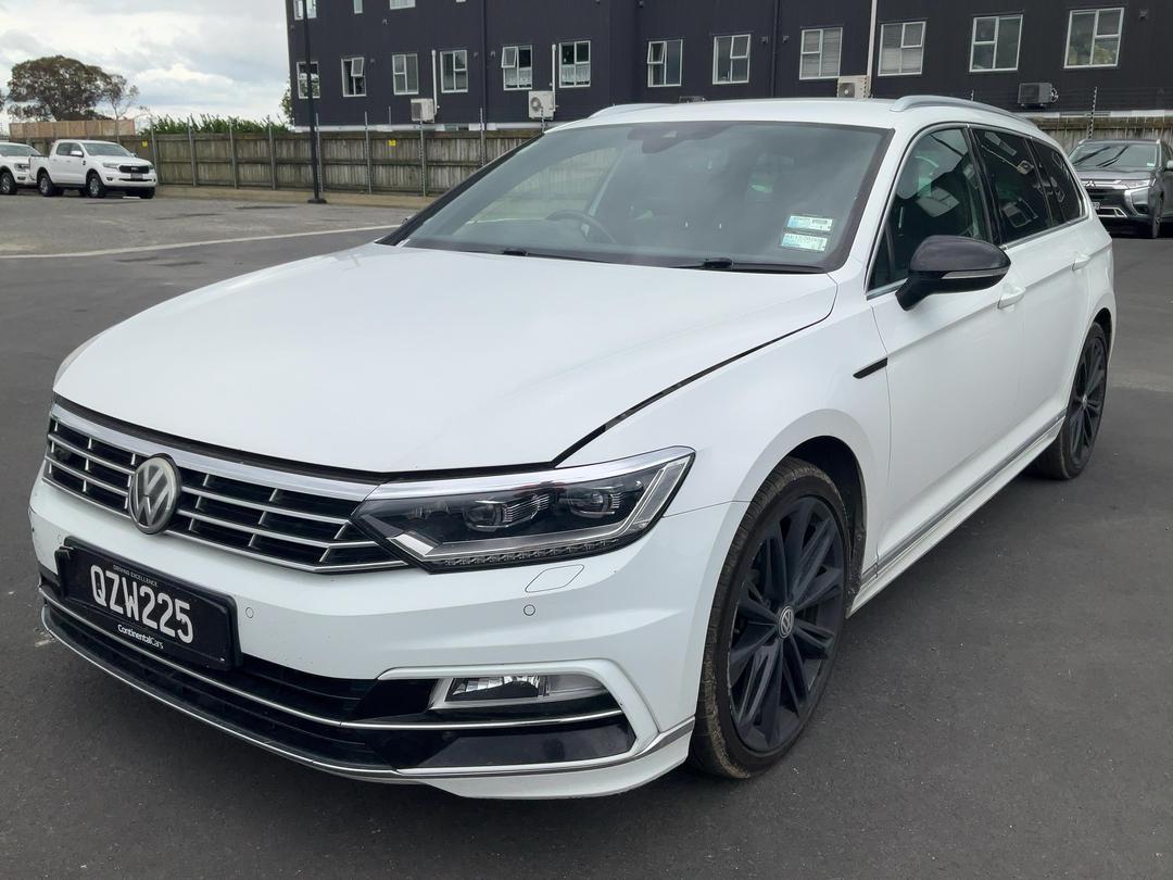 Photo '4' of Volkswagen Passat TDI 176KW 4M RL Photo '4' of Volkswagen Passat TDI 176KW 4M RL