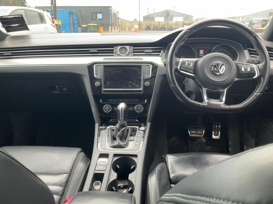 Photo '10' of Volkswagen Passat TDI 176KW 4M RL Photo '10' of Volkswagen Passat TDI 176KW 4M RL