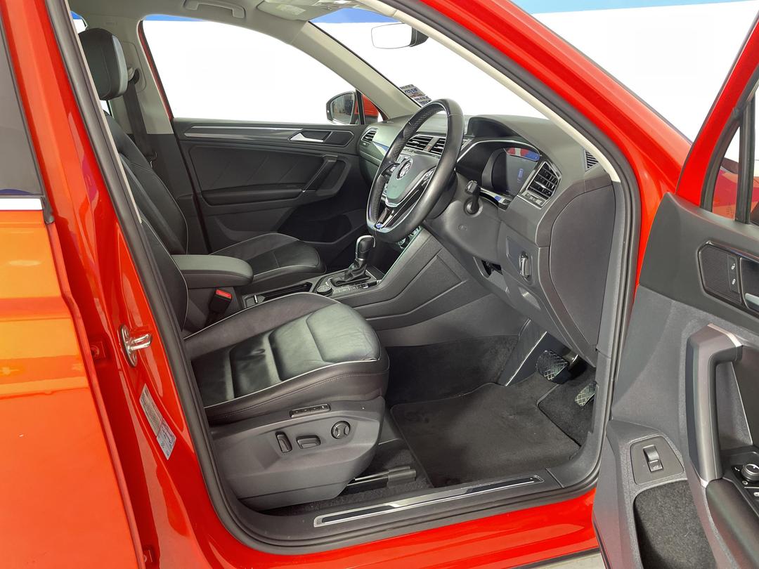 Photo '16' of Volkswagen Tiguan