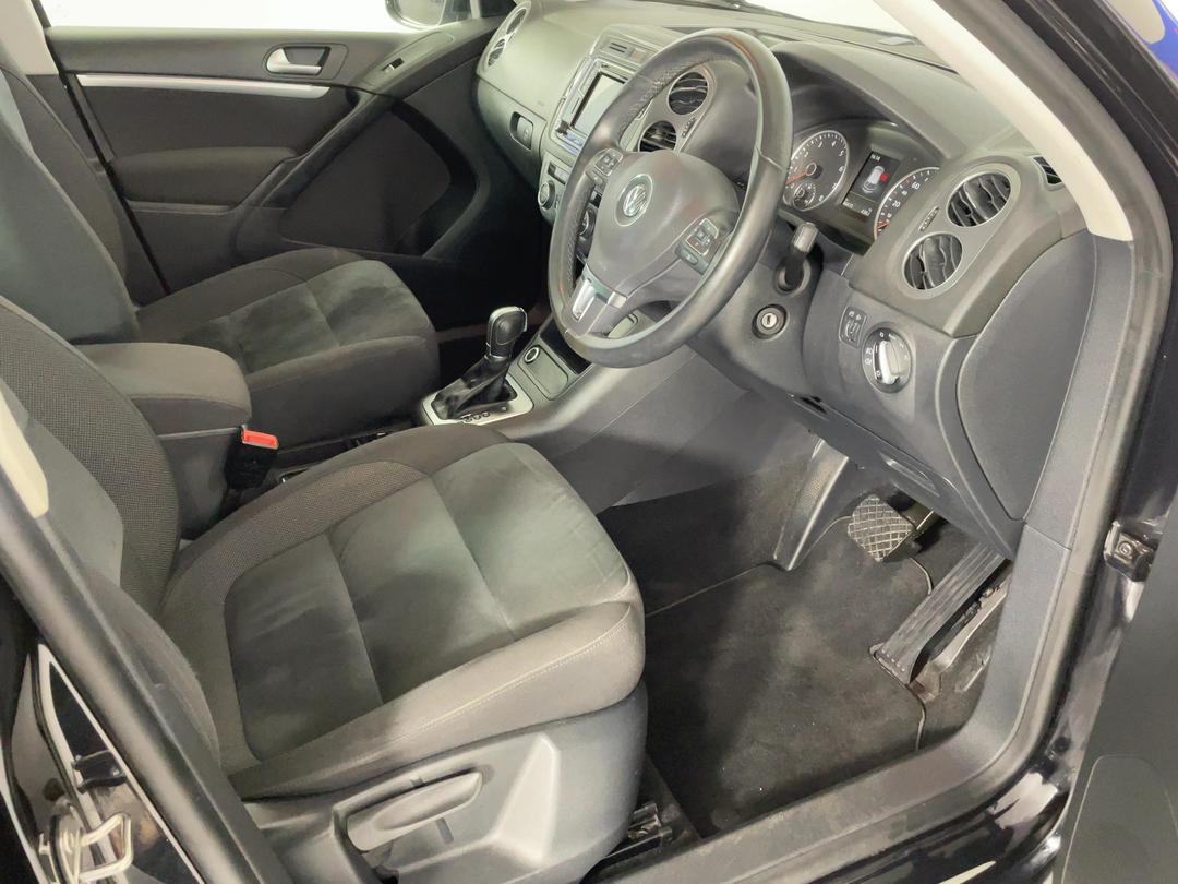 Photo '16' of Volkswagen Tiguan