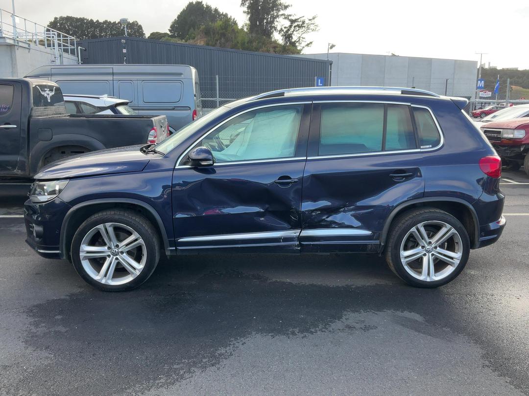Photo '5' of Volkswagen Tiguan TSI 132KW Photo '5' of Volkswagen Tiguan TSI 132KW