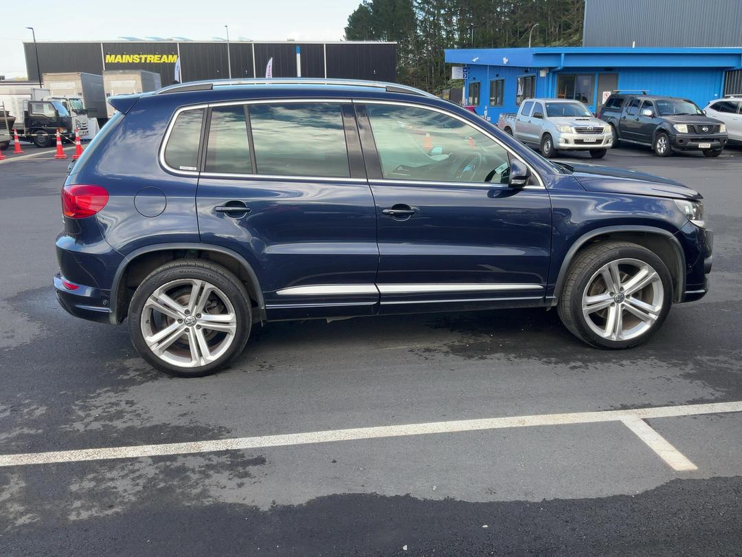 Photo '9' of Volkswagen Tiguan TSI 132KW Photo '9' of Volkswagen Tiguan TSI 132KW