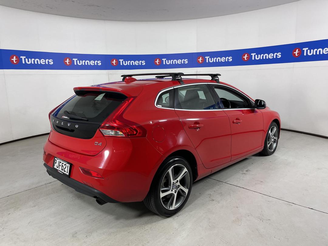 Photo '7' of Volvo V40