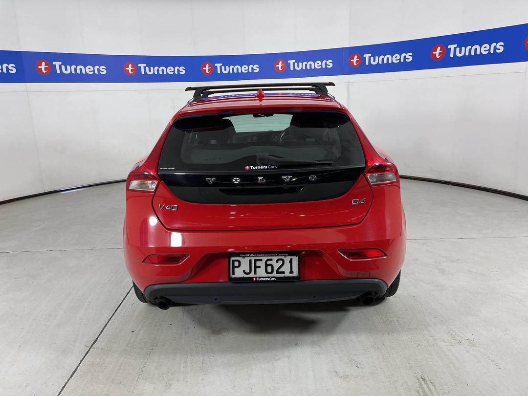 Photo '6' of Volvo V40