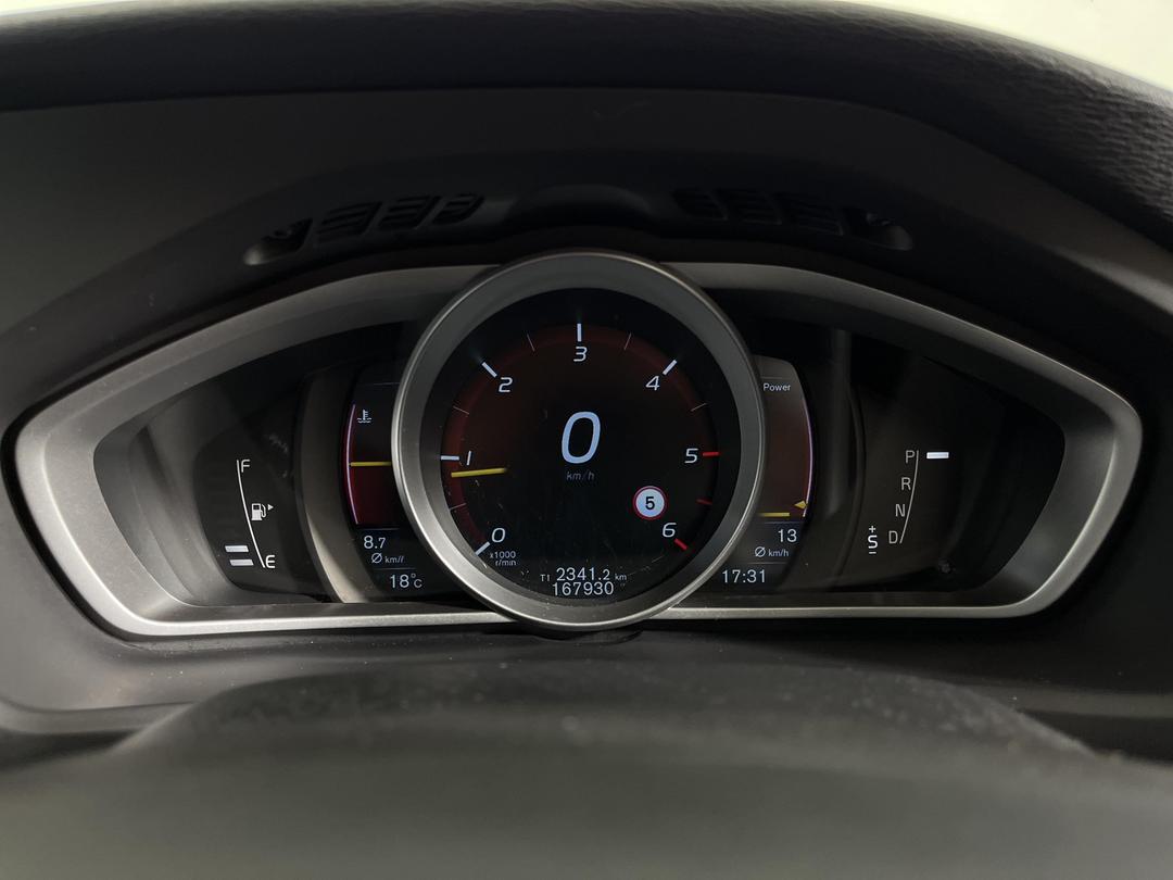 Photo '21' of Volvo V40