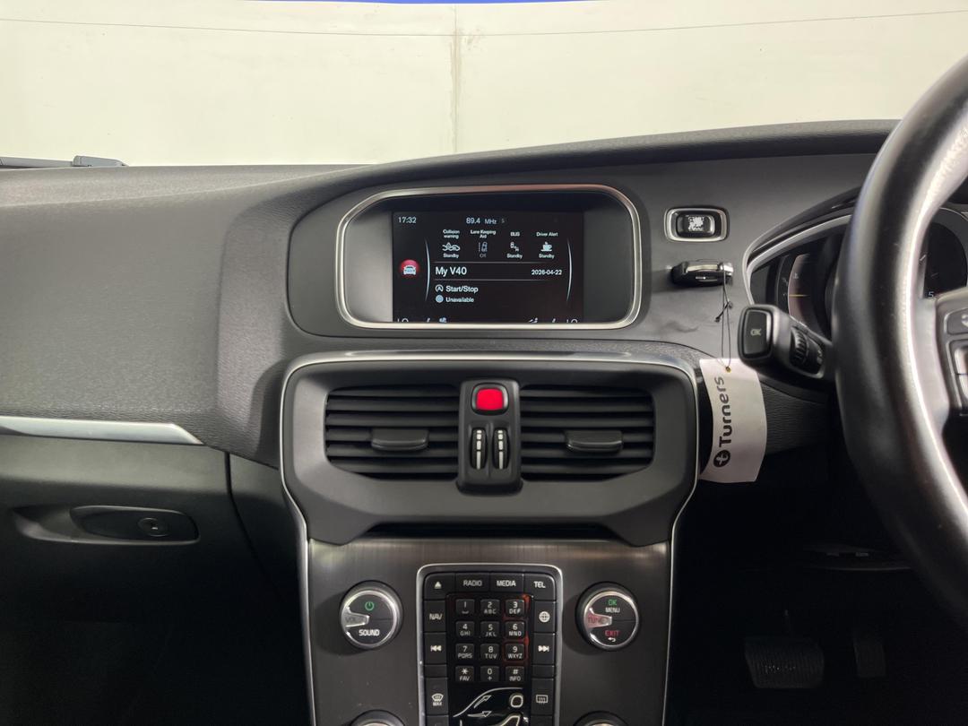 Photo '18' of Volvo V40