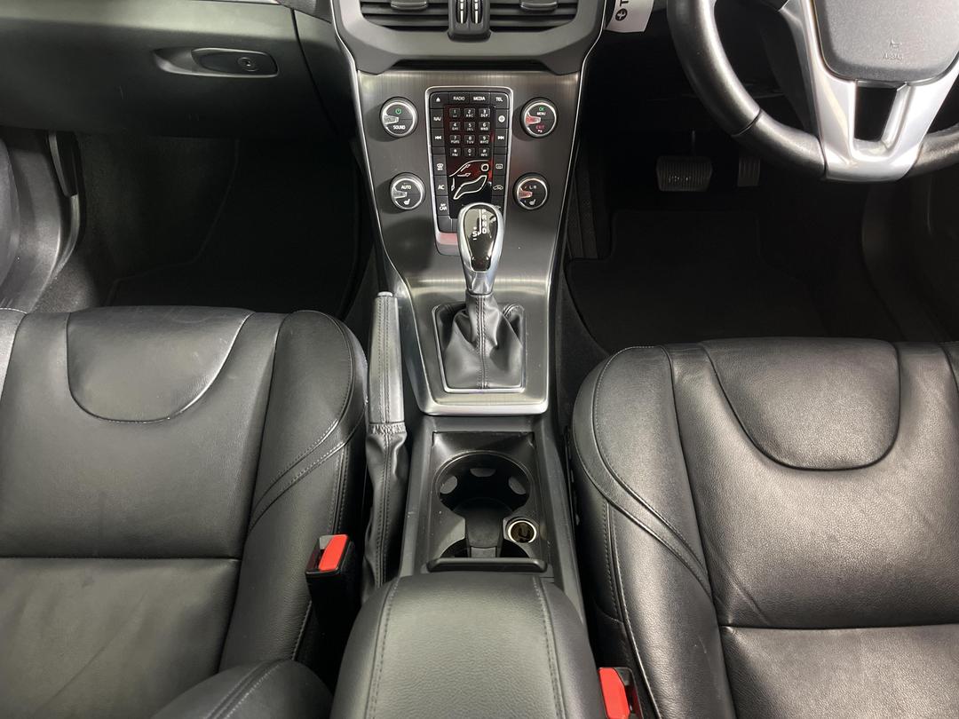 Photo '23' of Volvo V40