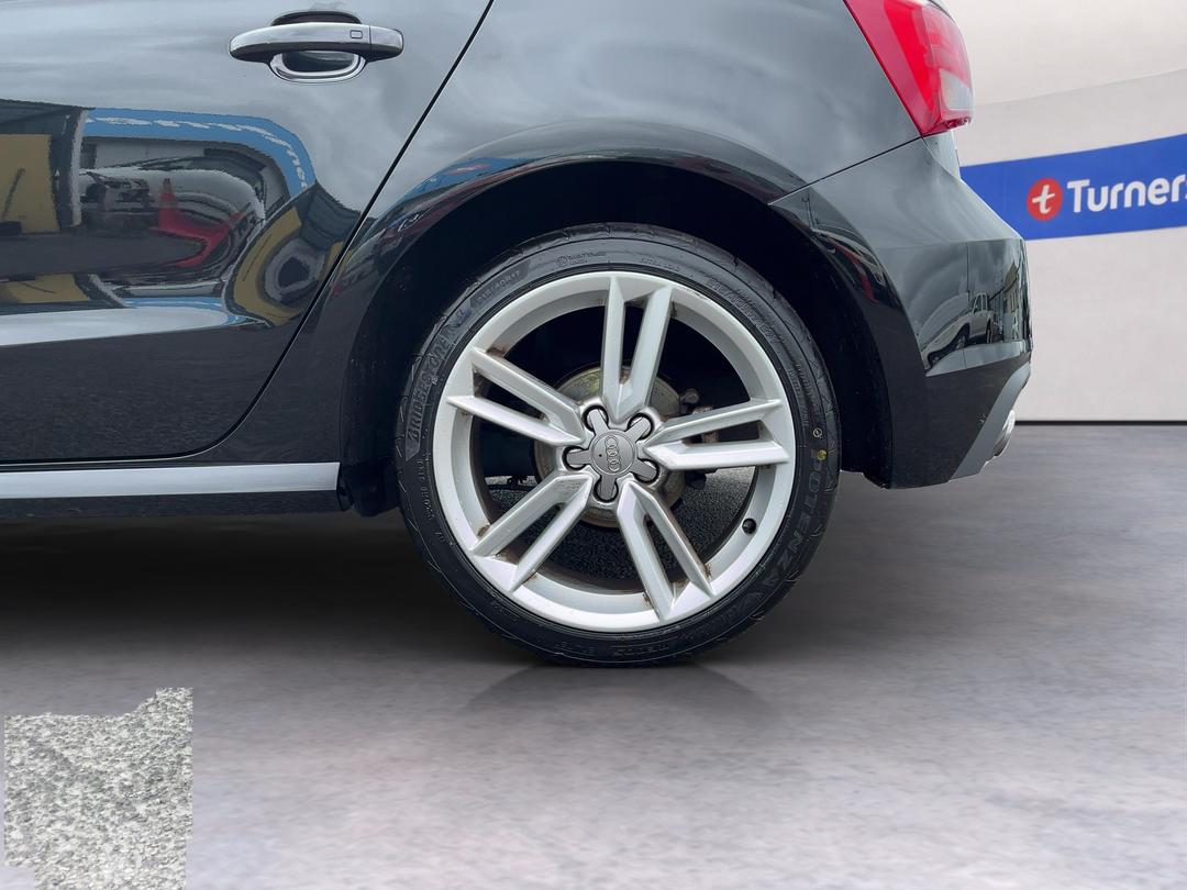 Photo '11' of Audi A1