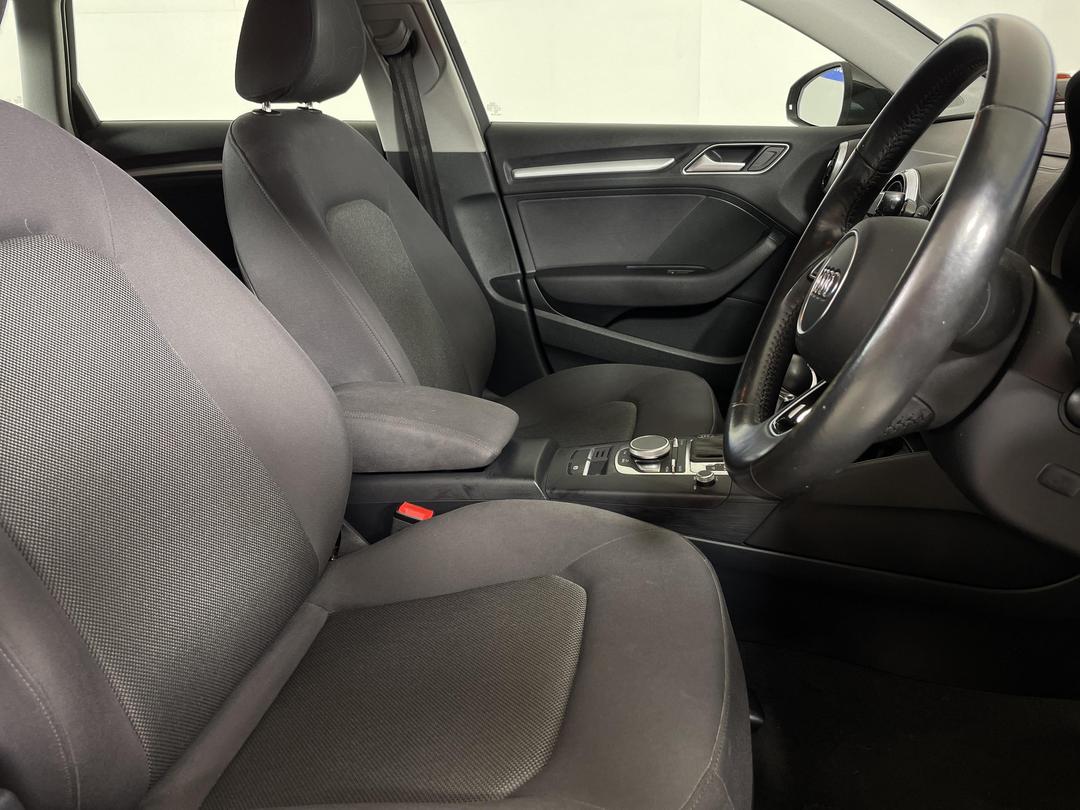 Photo '16' of Audi A3