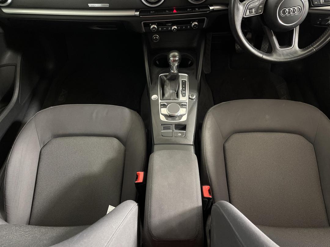 Photo '18' of Audi A3