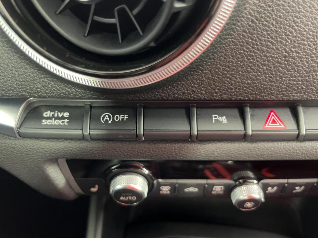 Photo '32' of Audi A3