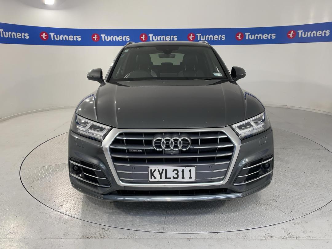 Photo '2' of Audi Q5