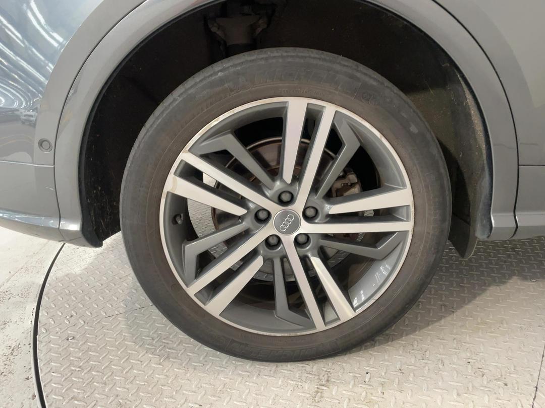 Photo '12' of Audi Q5