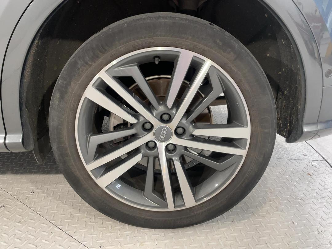 Photo '11' of Audi Q5