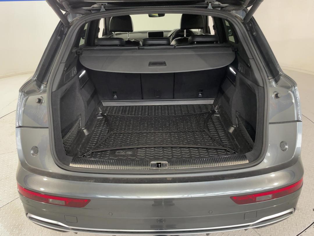 Photo '14' of Audi Q5